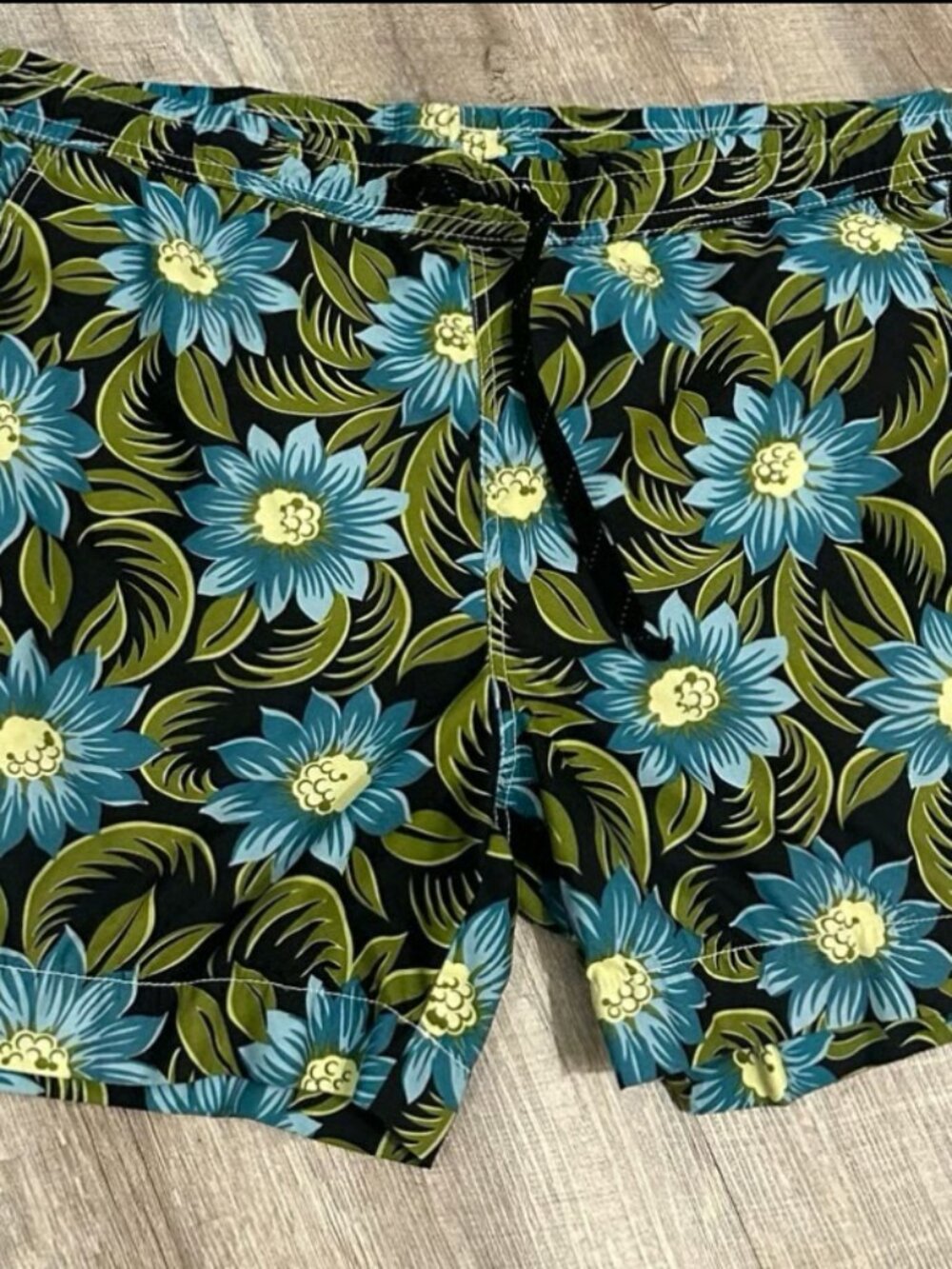 Tommy Bahama Swim Trunks Mens Large Floral Board Shorts Hawaiian